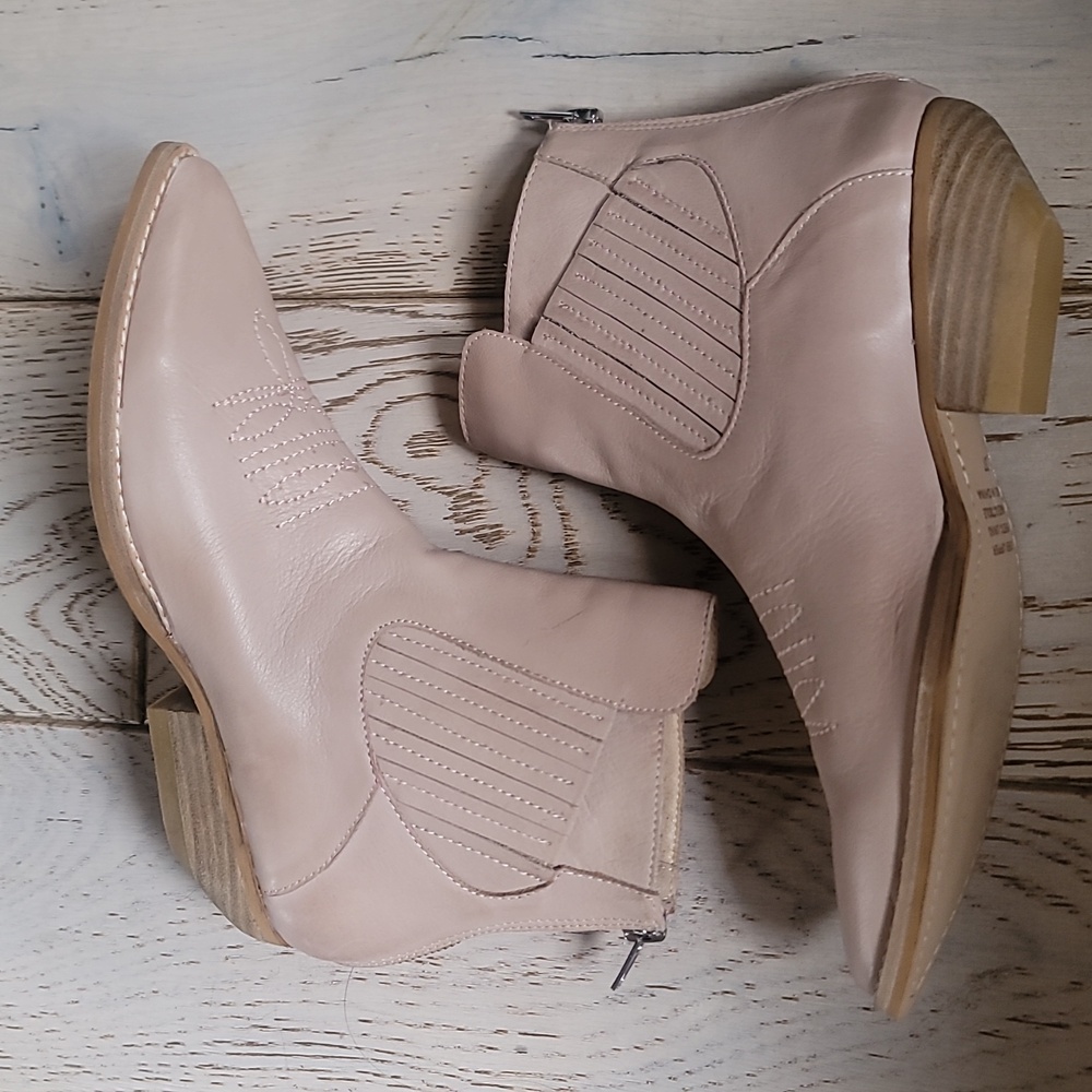 Anthropologie Silent D Puly Western Bootie 6.5/ 37 Taupe Nude Smooth Leather - Picture 6 of 11